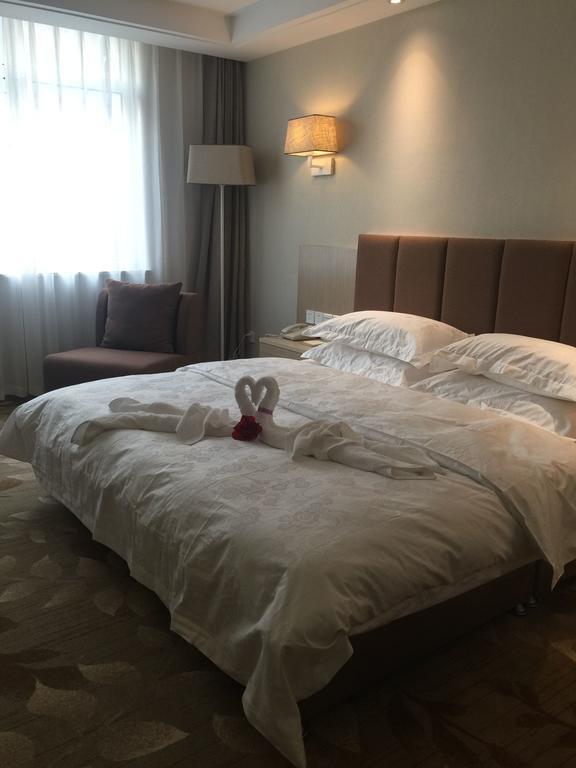 Shenyang Civil Aviation Hotel Bagian luar foto