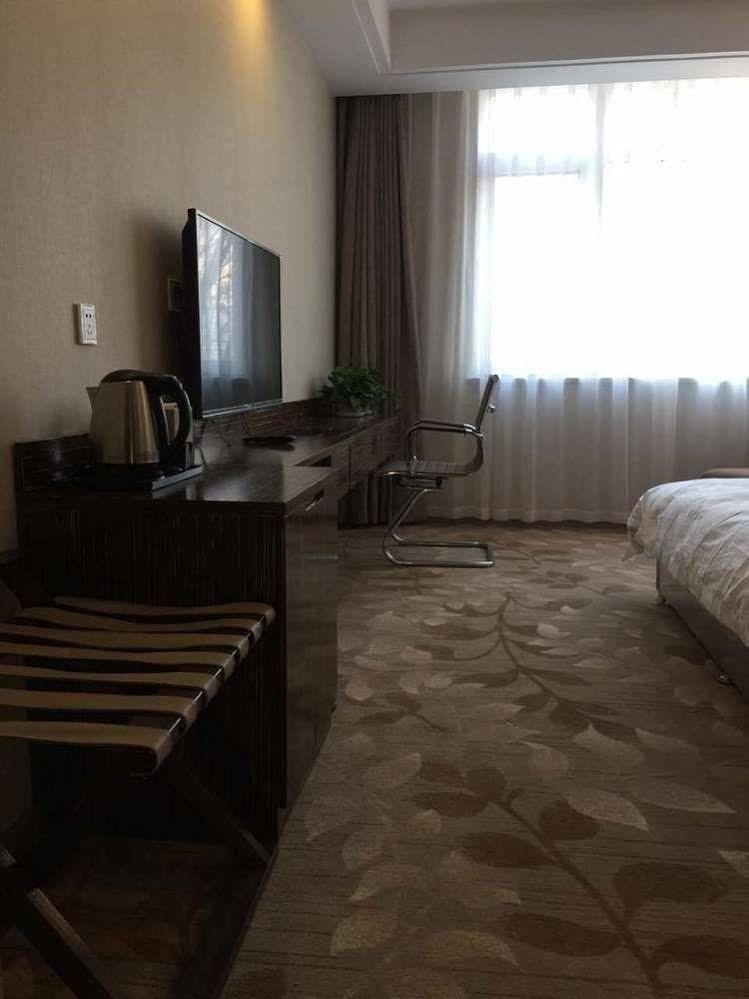 Shenyang Civil Aviation Hotel Bagian luar foto