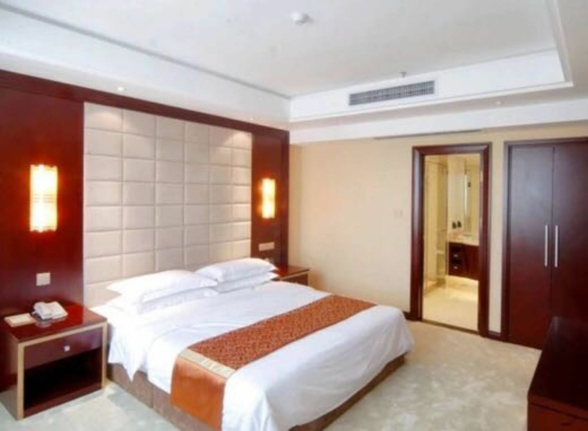 Shenyang Civil Aviation Hotel Bagian luar foto