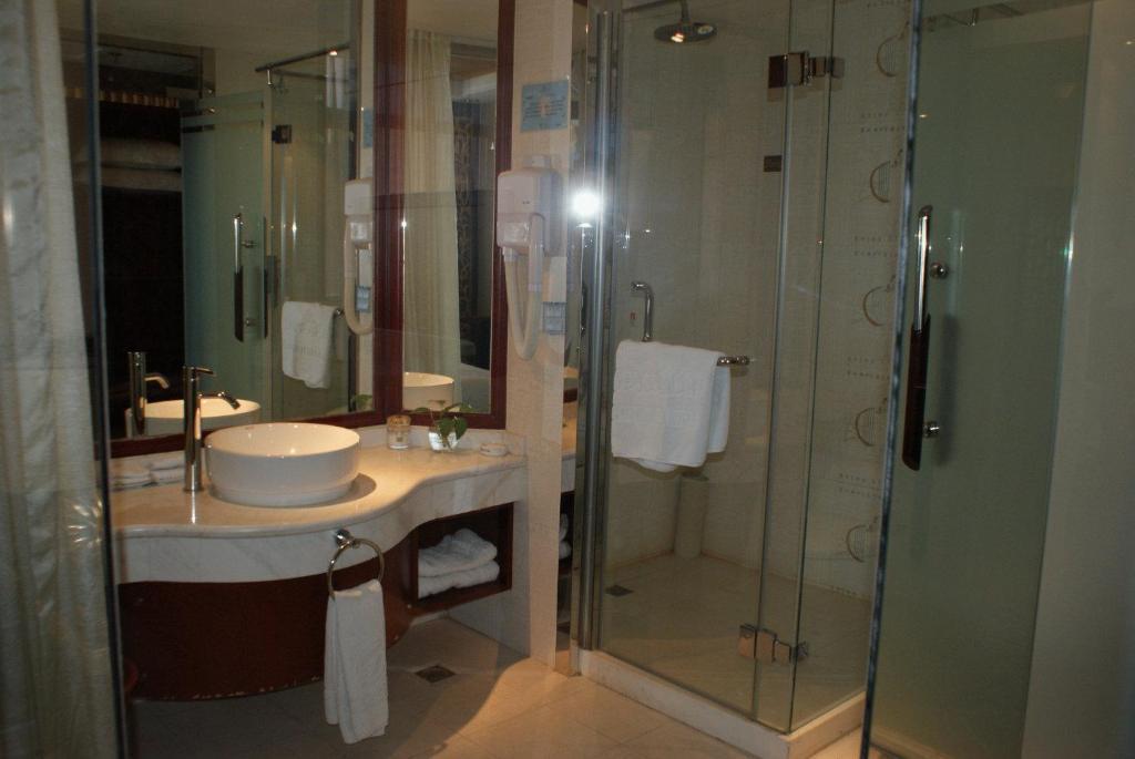 Shenyang Civil Aviation Hotel Bagian luar foto